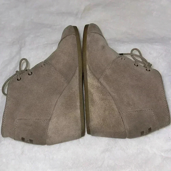TOMS Desert Wedge Taupe Tan Bootie Boots Size 7 Preppy Fall Winter Preppy Casual - Picture 10 of 13